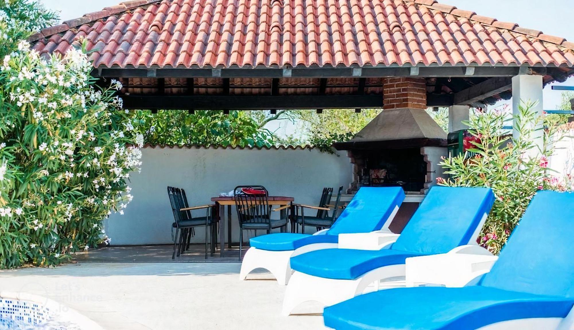 Villa Filip - Private Pool & Gym PUY Eksteriør bilde